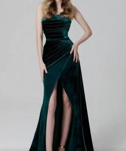 MNM COUTURE N0449 - Draped Velvet Evening Dress