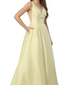 Nox Anabel - E156P Deep V-neck Pleated A-line Dress