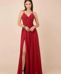 Nox Anabel - R275P Plunging V-neck A-line Dress With Slit