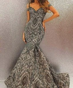 Portia And Scarlett - Ps22042 Sweetheart Bodice Embroidered Gown