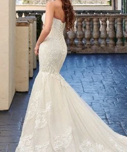 Rachel Allan - M781 Embroidered Lace Mermaid Wedding Gown With Cape