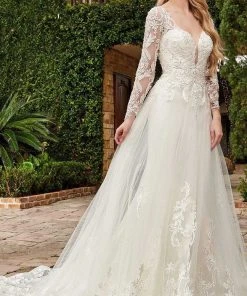 Rachel Allan - M786 Classic Tulle Embroidered Bridal Dress
