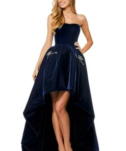 Sherri Hill - 52144 Strapless Velvet Ball Dress