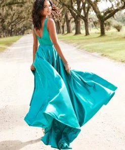Sherri Hill - 52410 Sleeveless V Neck Silk Charmeuse A Line Dress