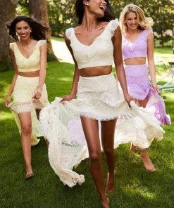 Sherri Hill - 52472 Two Piece Ruffled V-Neck Lace Dress