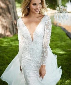 Sherri Hill - 52476 Applique Long Sleeve Deep V-neck Dress