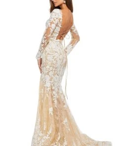 Sherri Hill - 52742 Fitted Lace Dress