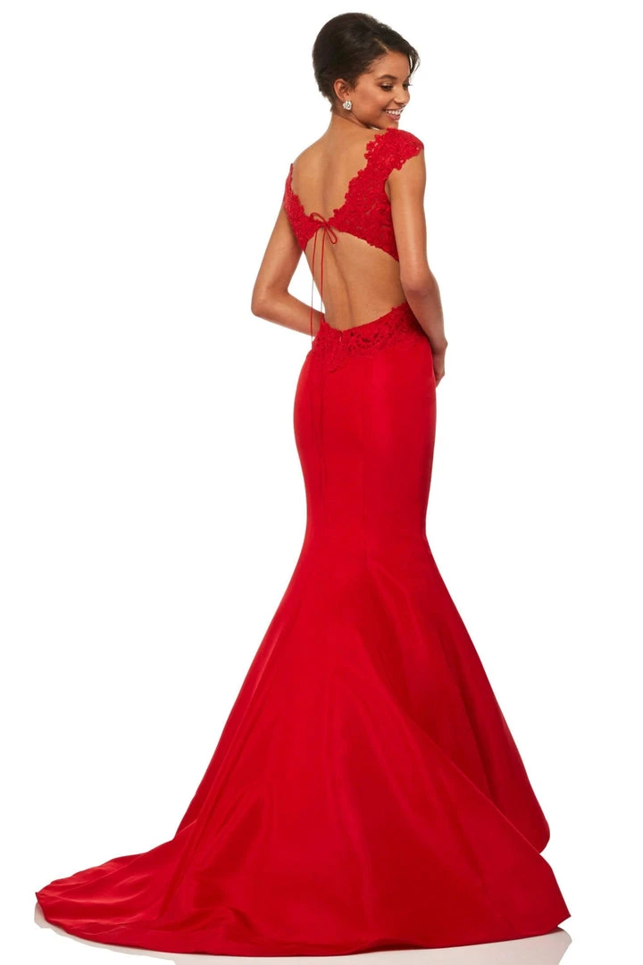 Sherri Hill - 52772 Lace Bateau Neck Mermaid Dress With Train 4 Sherri Hill - 52772 Lace Bateau Neck Mermaid Dress With Train