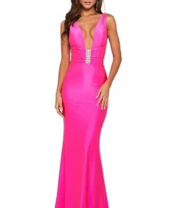 Sherri Hill - 53431 Embellished Deep V-Neck Trumpet Dress